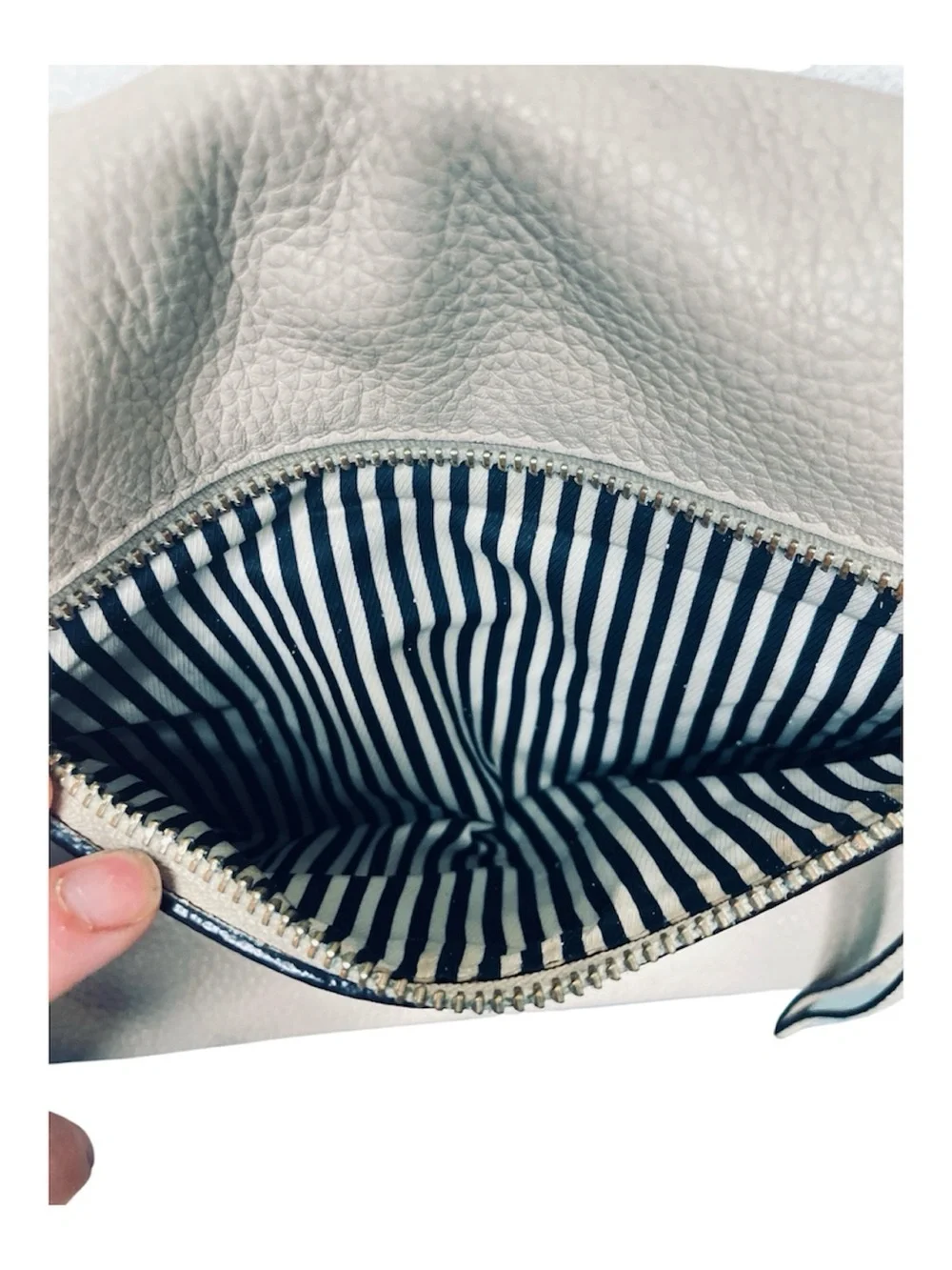 Kate Spade New York Pebbled Leather Shoulder Crossbody Bag Beige Taupe